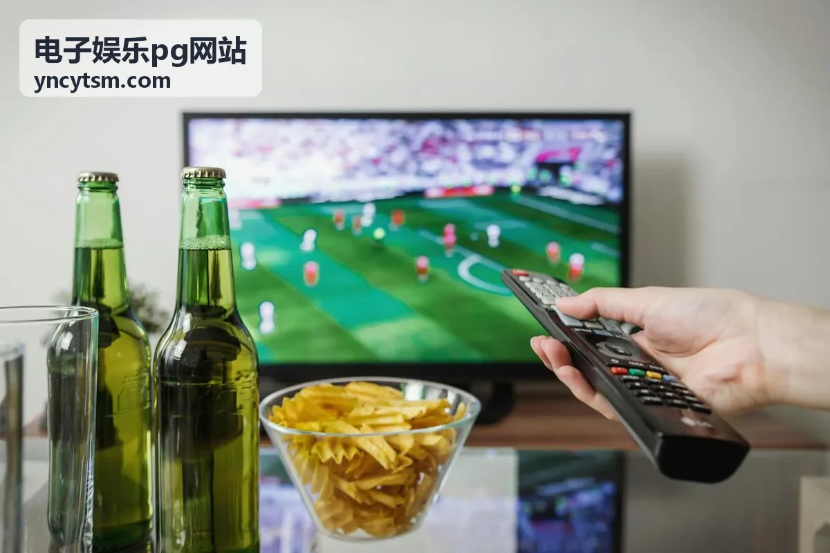 电子娱乐pg网站值守人员巡检机台运行状态的场景